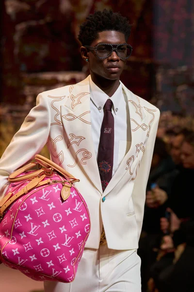 Look 71